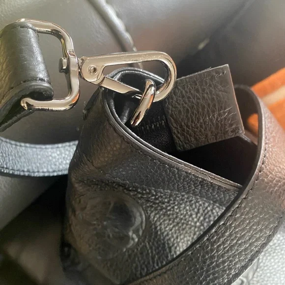 NEW Iopelle Italia Embossed Skull Leather Tote Crossbody Bag - Picture 3 of 5